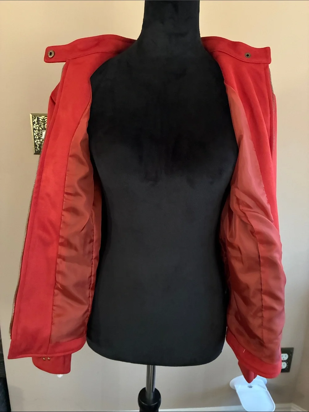 Jacket - Picture 8 of 9